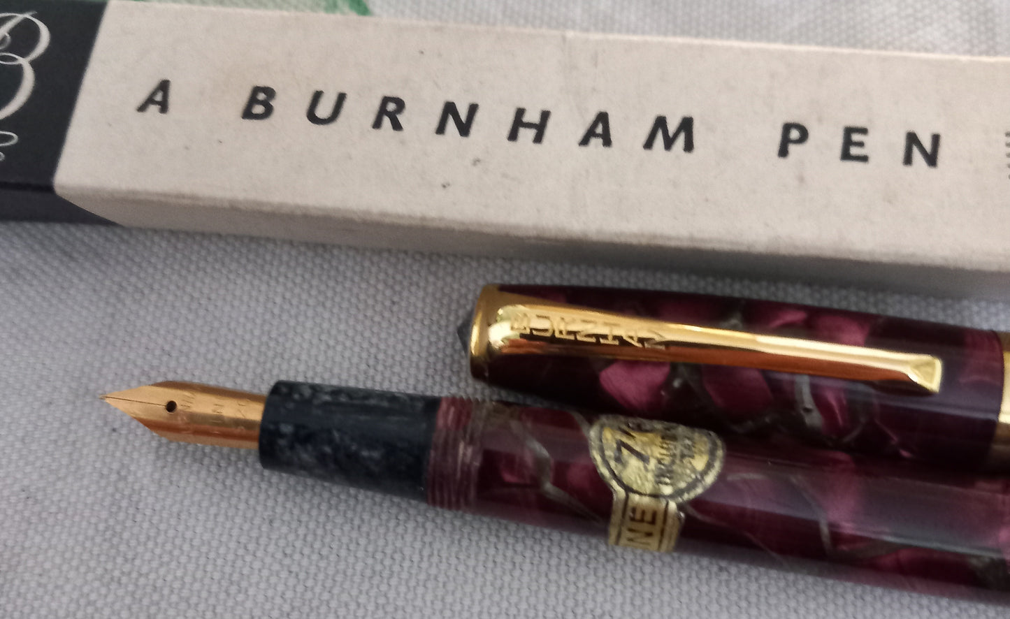 Burham No.47 Brown/Pink Marble Fountain Pen .