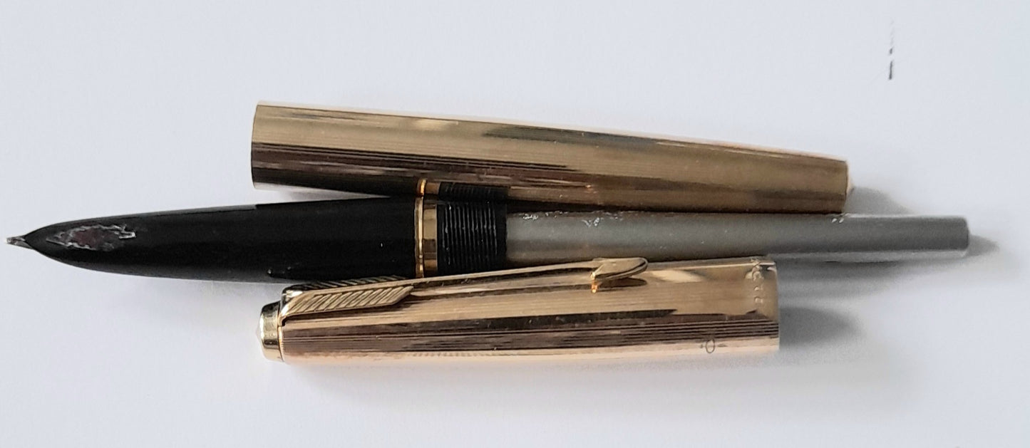 Parker 61 Gold Plated Body Fountain Pen.14 ct Gold Nib.