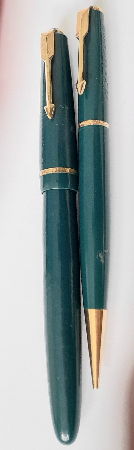 Parker Junior Fountain Pen  and Pencil Green body